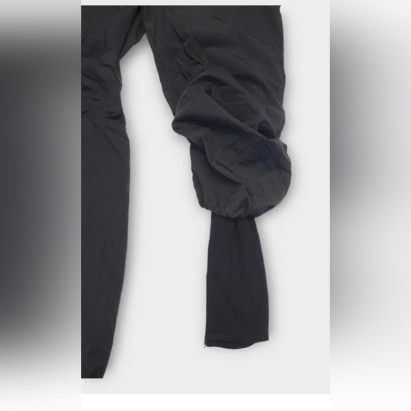 Size 4 - Lululemon Run: Dog Runner Pant - Picture 3 of 3